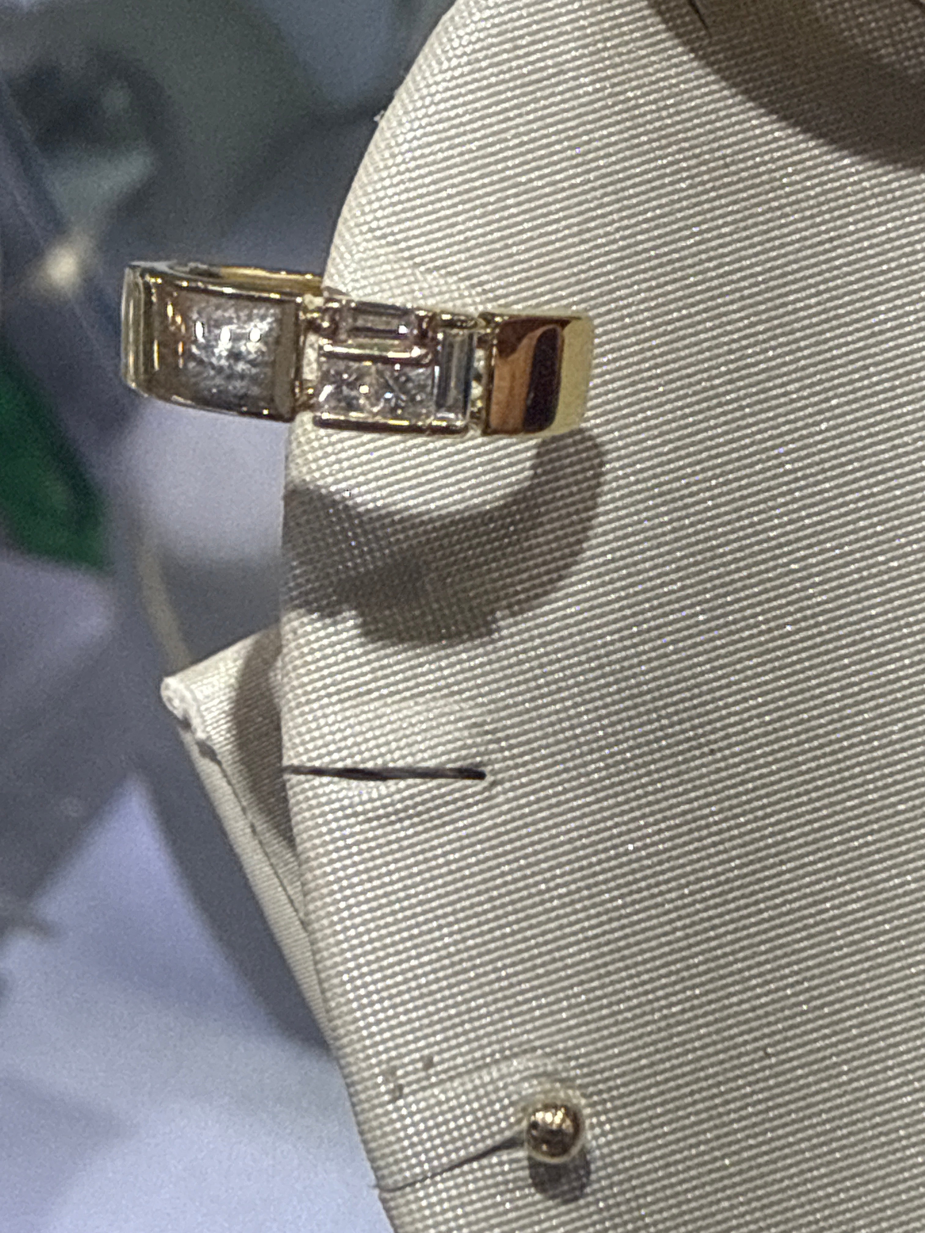 Bold ear cuff